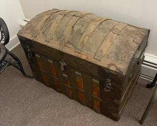 Large vintage trunk 