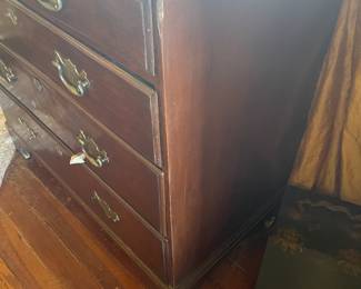 Vintage furniture dresser 