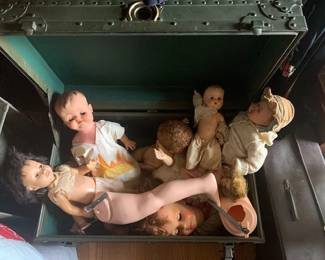 assorted old dolls in used condition 