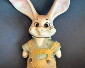 VINTAGE ROY DES RABBIT BANK