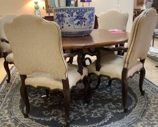 Table & Chairs