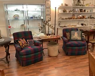 Arm Chairs (very comfortable)