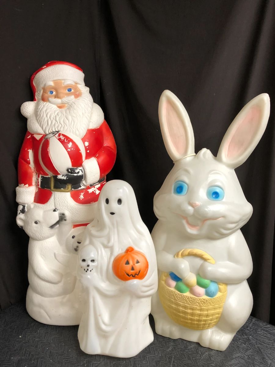 Auction Antiques and Collectibles in Kaneville, IL starts on 2/24/2024