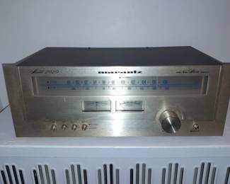Marantz Model 2020 AM/FM Stereo Tuner