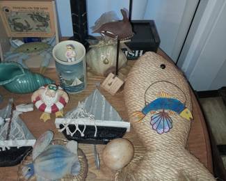 Assorted Seashore, Nautical, & Beachy Decor