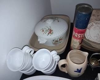 Williamsburg Blue Painted Pottery Pitcher