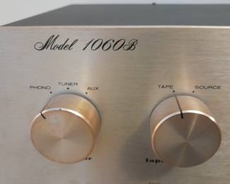 Marantz Model 1060B Console Stereo Amplifier