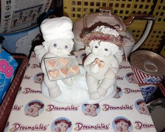 Dreamsicles Angel Figurine W/ Box