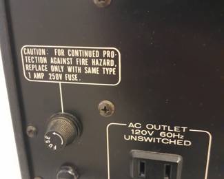 Marantz Model 2020 AM/FM Stereo Tuner