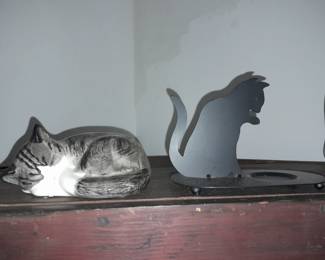 Sleeping Cat Figurine