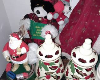 Animated Christmas Cat & Mouse Plush Decor