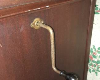BEAUTIFUL Antique Victrola Player In Wooden Cabinet W/ Crank Handle