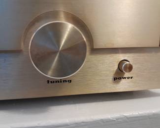 Marantz Model 2020 AM/FM Stereo Tuner