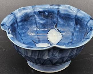 Fitz & Floyd Camellia Scalloped Porcelain Bowl