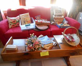 Vintage red sofa pld Chrismas  ornaments, Custom buitl coffee table