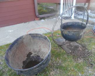 CAST IRON WASH POTS