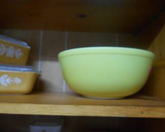 PYREX MIXING BOWL SET