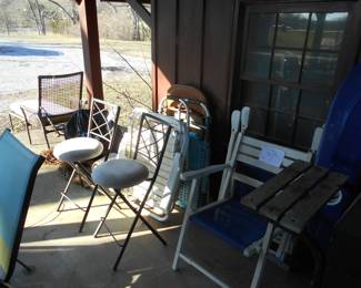 MORE OUTDOOR FURNITURE