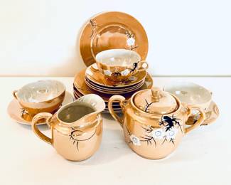 LUSTERWARE