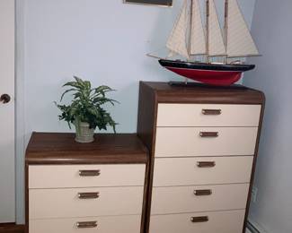 Palliser Chest Of Drawers 