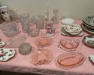 VINTAGE GLASS AND DEPRESSION GLASSWARE