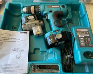 MAKITA CORDLESS DRILL