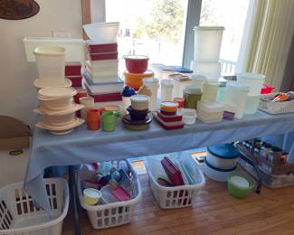 LOADS OF TUPPERWARE
