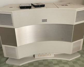 BOSE CD PLAYER RADIO