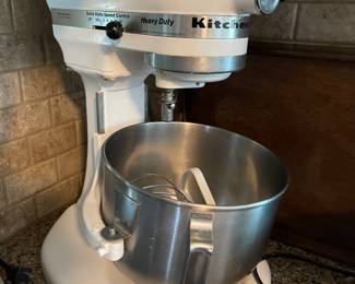 KITCHENAID MIXER