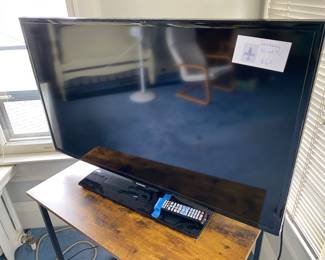 $60. Samsung 40" TV