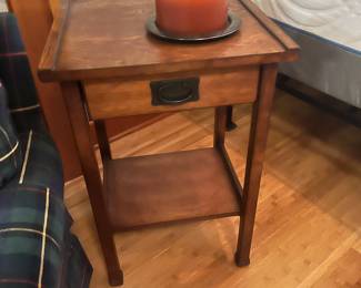 $90. Shaker style end table. 18"w x 16"d x 27"h