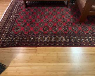 $680. Vintage oriental rug. 8'11" x 6'2".