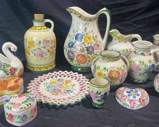 00Handpainted Pottery