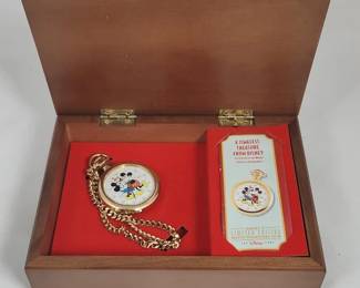 Disney LE Series V Mickey Minnie Pocket Watch