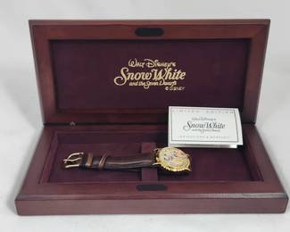 Disney Snow White Seven Dwarfs Fantasma LE Watch