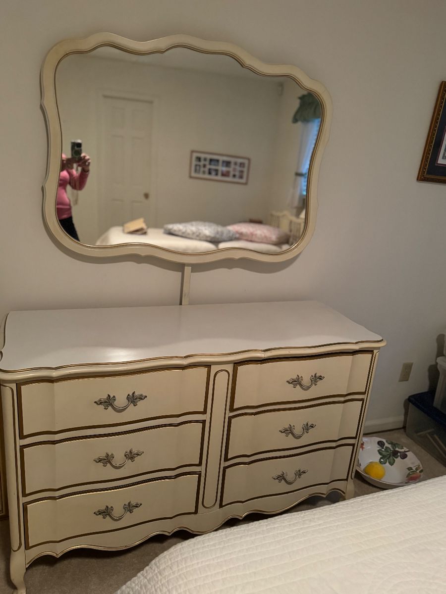 Donna Davis Estate SaleWhole House! 50... starts on 3/7/2024