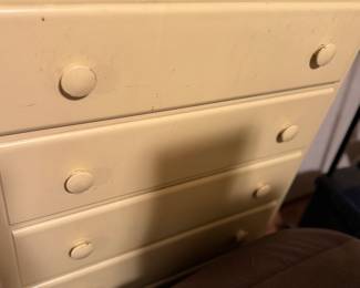 Chest of drawers