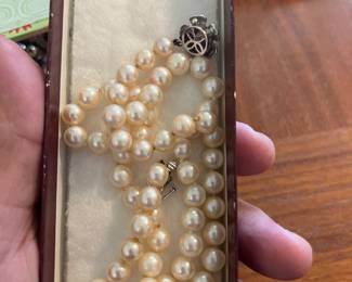 Pearls 14kt gold clasp