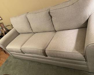 Cindy Crawford  Sofa sleeper nearly new