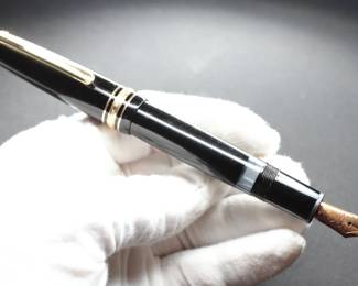 MONTBLANC FOUNTAIN PEN