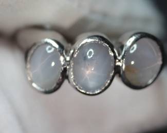 STAR SAPPHIRE TRINITY PLATINUM RING NO HEAT