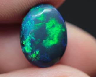 AUSTRALIAN BLACK OPAL