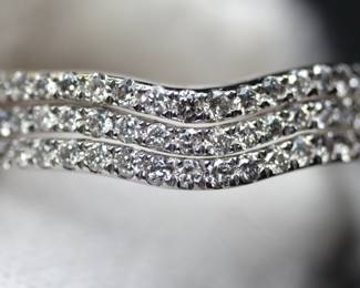 14K WHITE GOLD DIAMOND RING