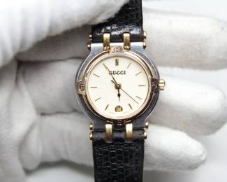 GUCCI LEATHER WATCH