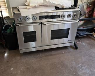 COMMERCIAL KITCHEN EQUIPMENT