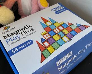Magnetic Play Tiles