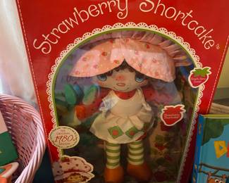 Classic 1980's Design Strawberry Shortcake Plush Doll 