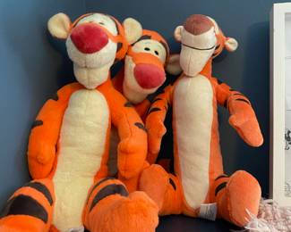 3 Plush Tigger Toys