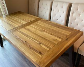 Modern Dining Table with 5 White Tufted Dining Chairs