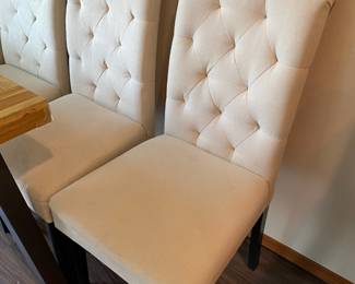 Modern Dining Table with 5 White Tufted Dining Chairs